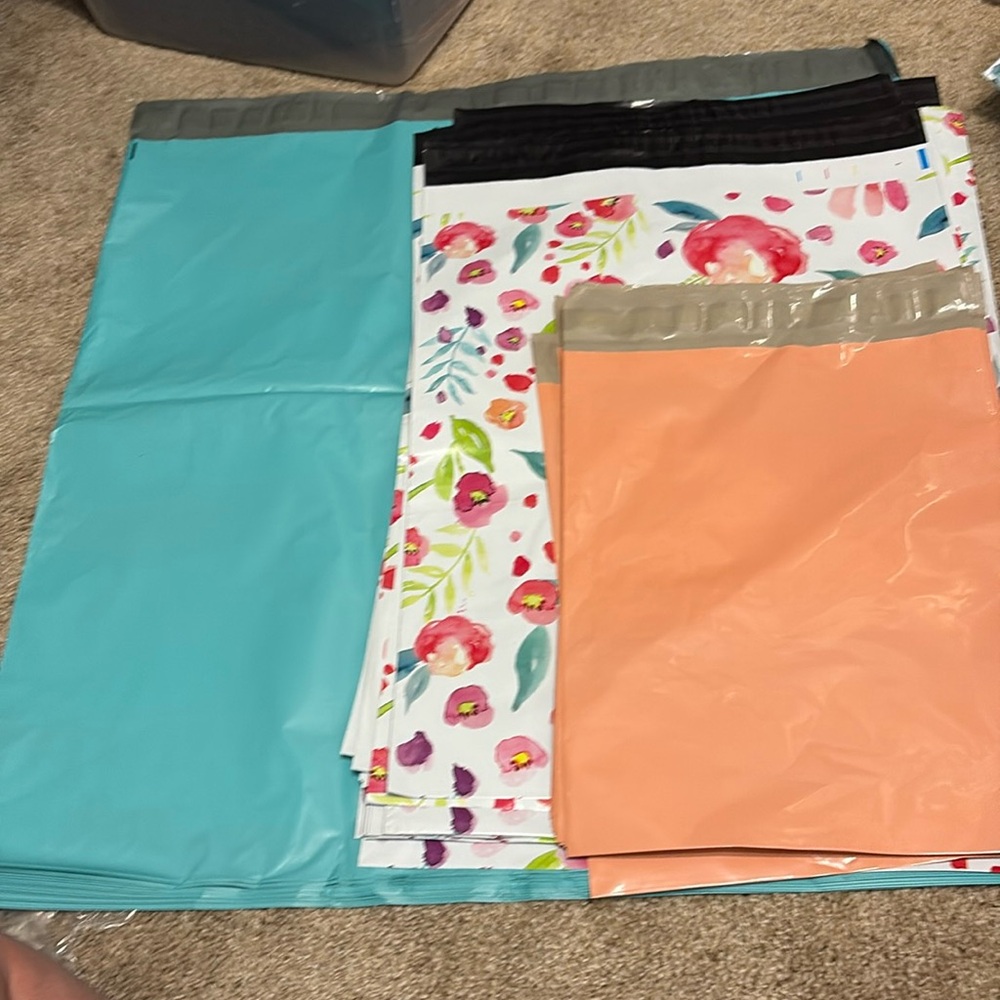 100 Poly mailers